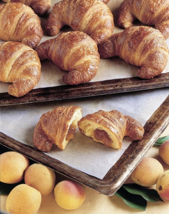 70x70 g St. BINDI Croissant TK mit Aprikosenmarmeladenfüllung