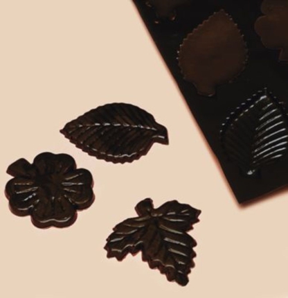600 g Kt. Schokoladen-Dekorblätter zartbitter Schwartau